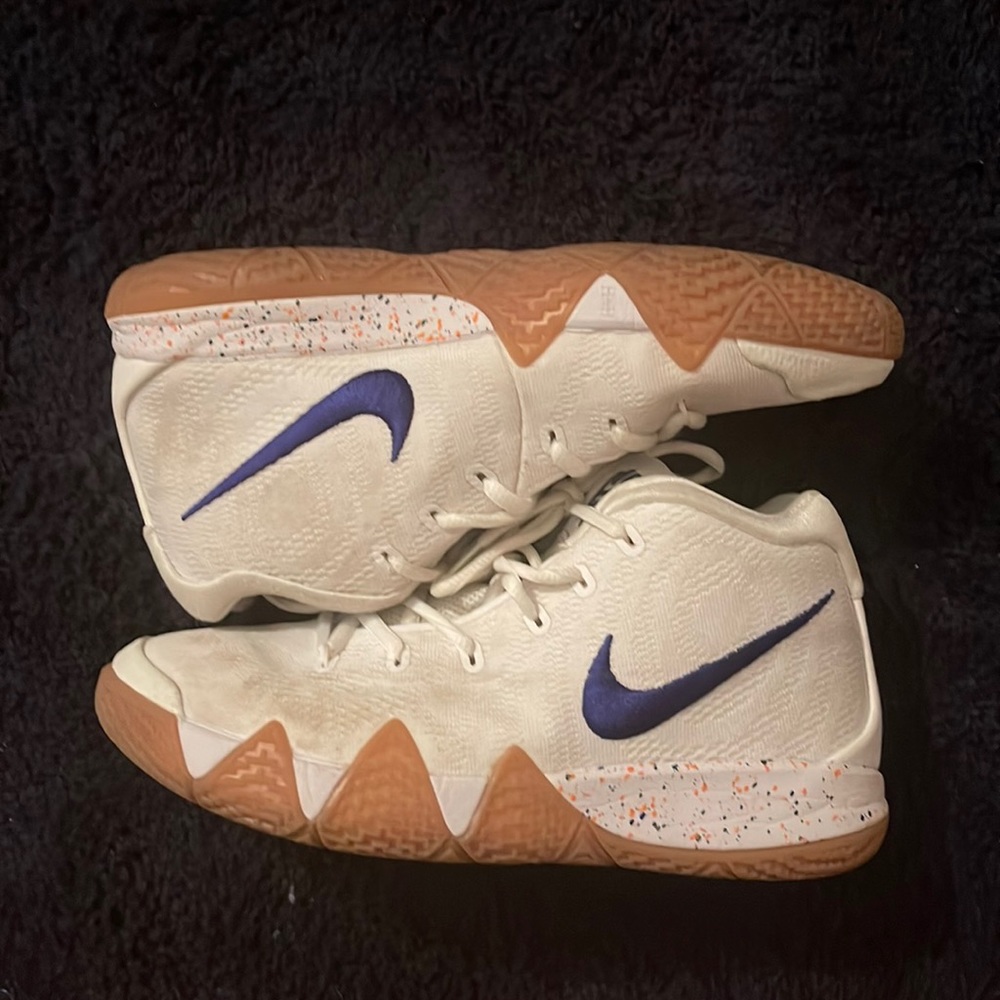 Kyrie 4 Uncle Drew Nike Basketball Shoe